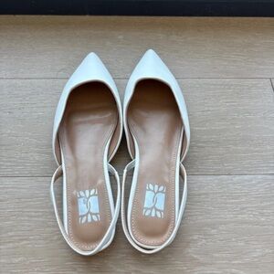 Amazon Cream Women's Pointed Flats